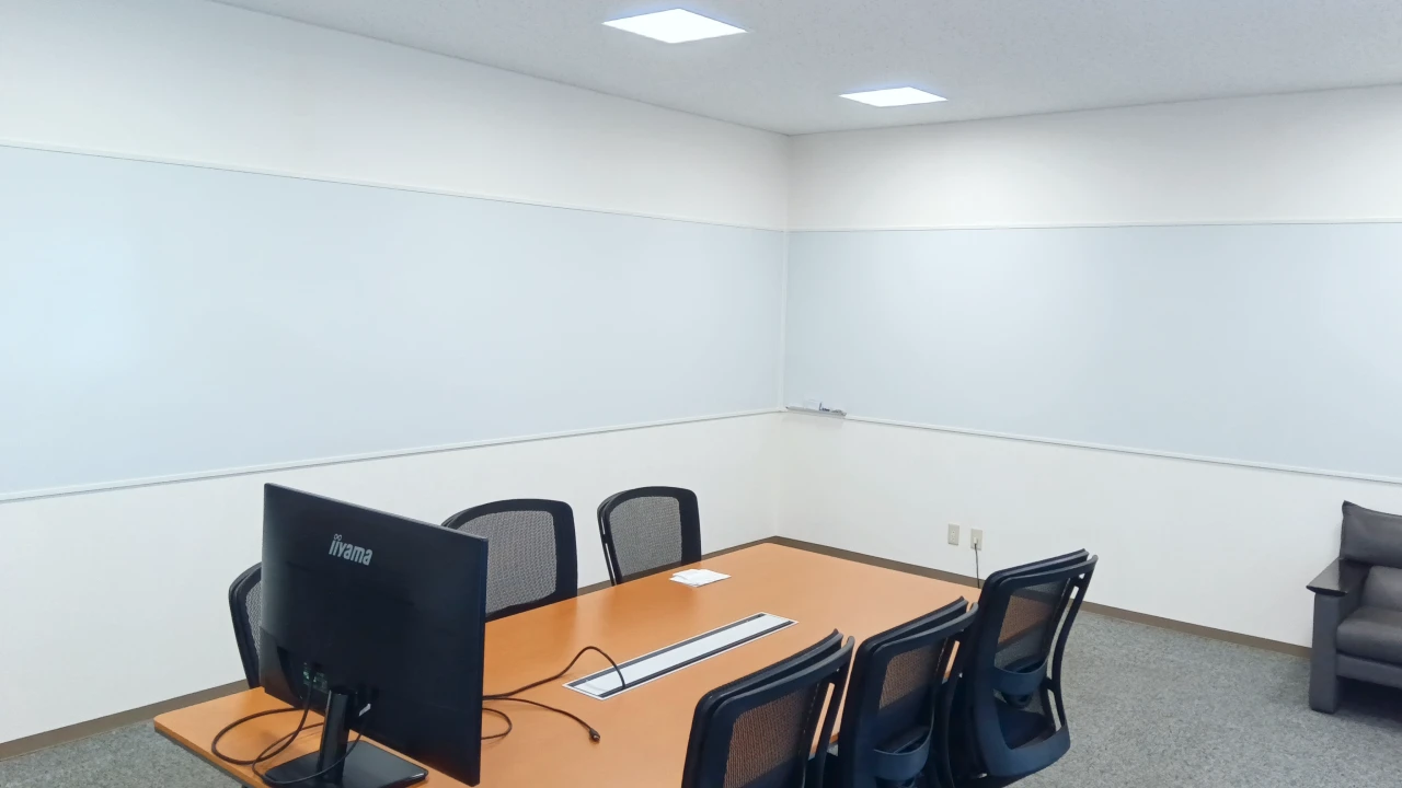 壁面ホワイトボード施工事例_株式会社ジャムコ_アイキャッチ