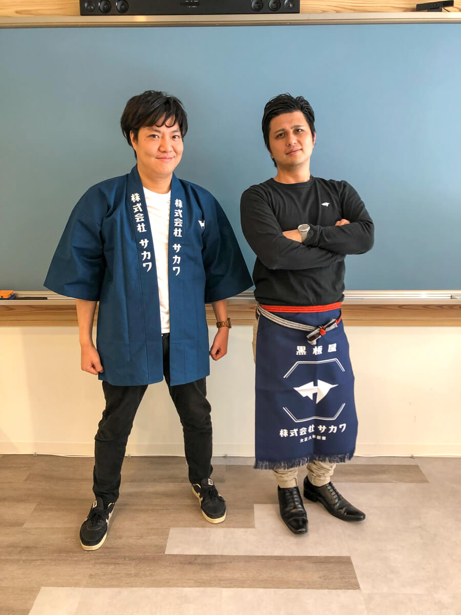 EDIXサカワブースの目印_前掛け、はっぴ