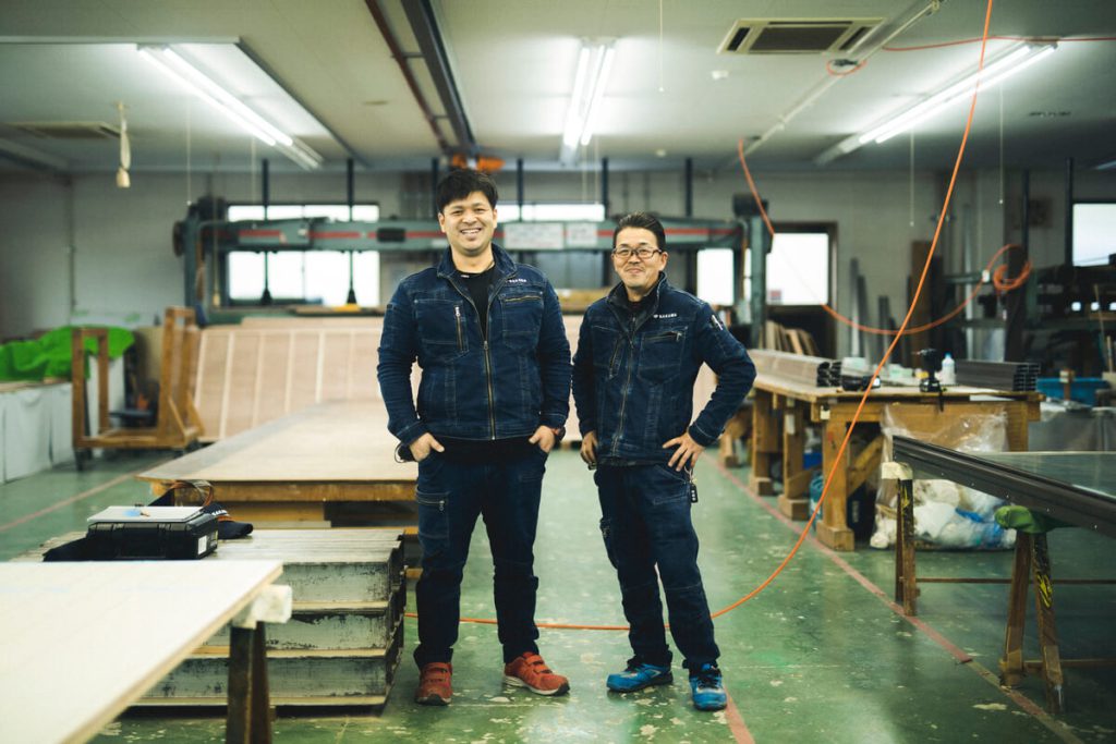 サカワ作業服を着こなす社員