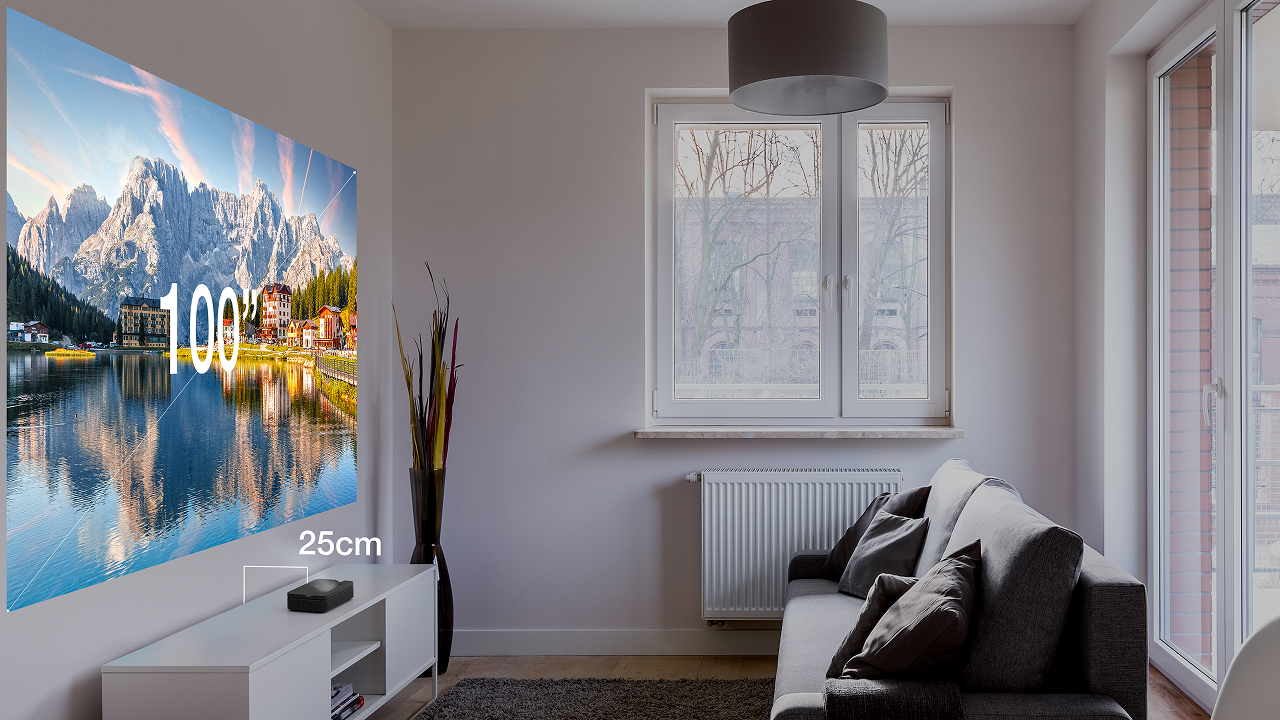 【プレスリリース】25cmで100インチ投影。超短焦点型ポータブル プロジェクター「Photon Go」日本初上陸